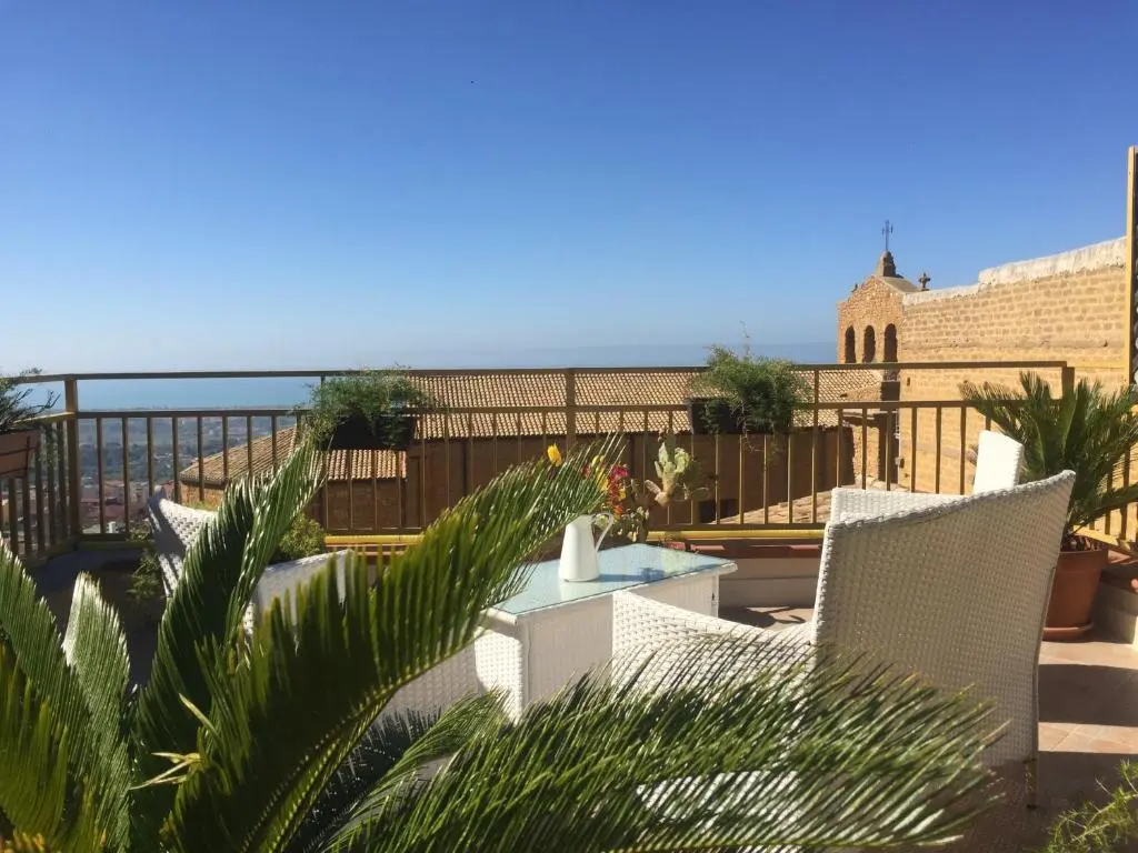 PortAtenea – Atenea Collection