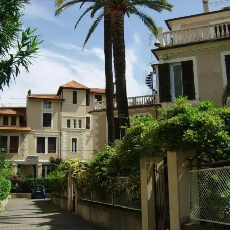 Hotel Fiorenza & Banksia Meublè