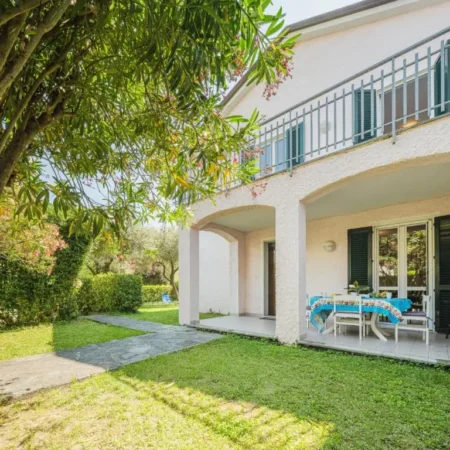 Holiday Home Lucerna Due-1 by Interhome