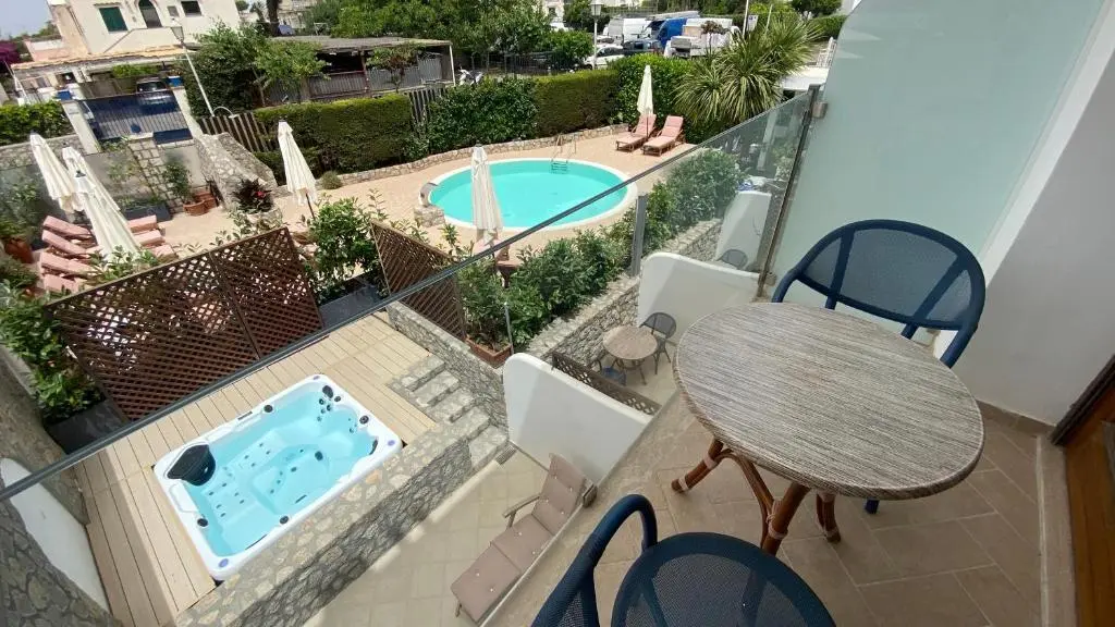 Bougainville Luxury Boutique Hotel