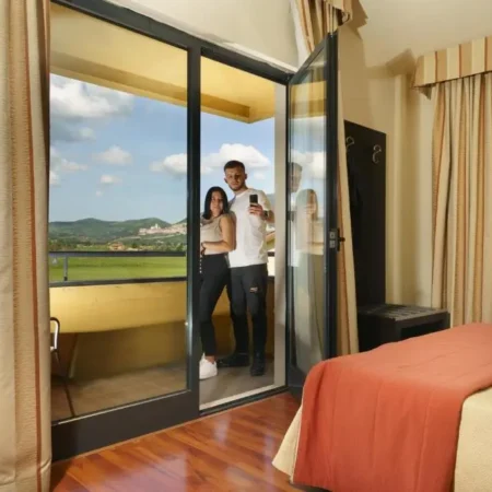 Hotel Cristallo di La Rosetta Srl