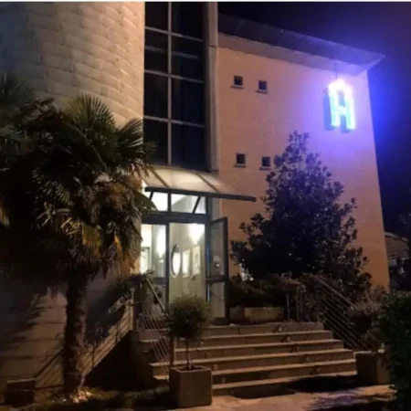 Mini Hotel