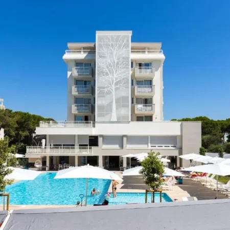 Life Hotel 4 Superior