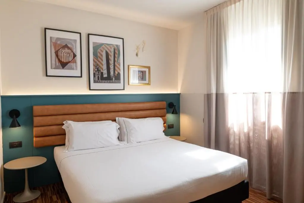 Bleis Hotel