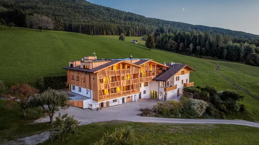SUMMERER – Living Nature – Apartments with private SPA