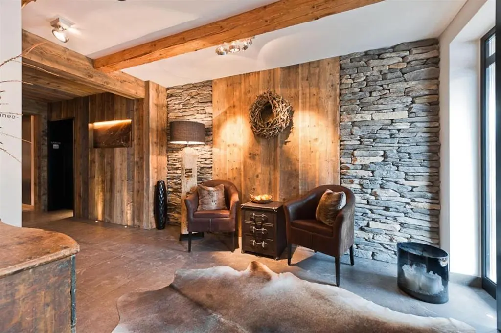 Burgus – Design Suites & Apartments