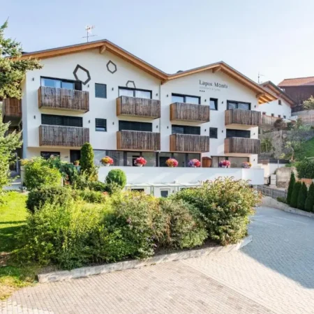 Lapis Monti – Apartments & Suites