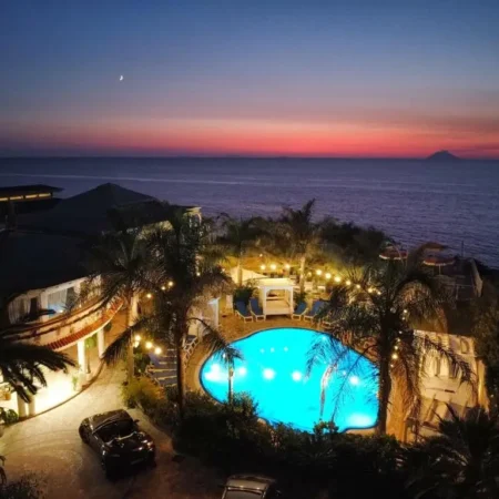 Resort Rocca di Vadaro – Beachfront Suites, Rooms & Apartments