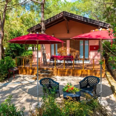 Camping Lacona Pineta