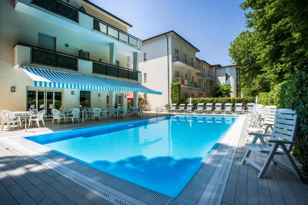Hotel Athena