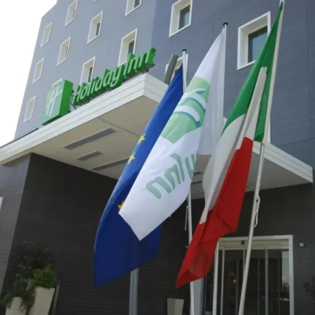 Holiday Inn Milan Nord Zara by IHG