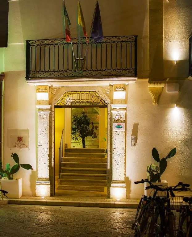 Aegusa Hotel