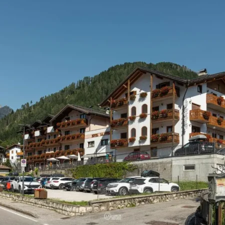 Family Hotel La Perla