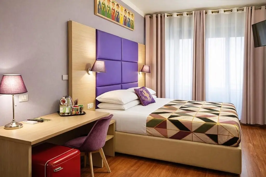 BOBOTEL Rooms in City Center