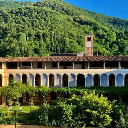 Charming Hotel dei Chiostri
