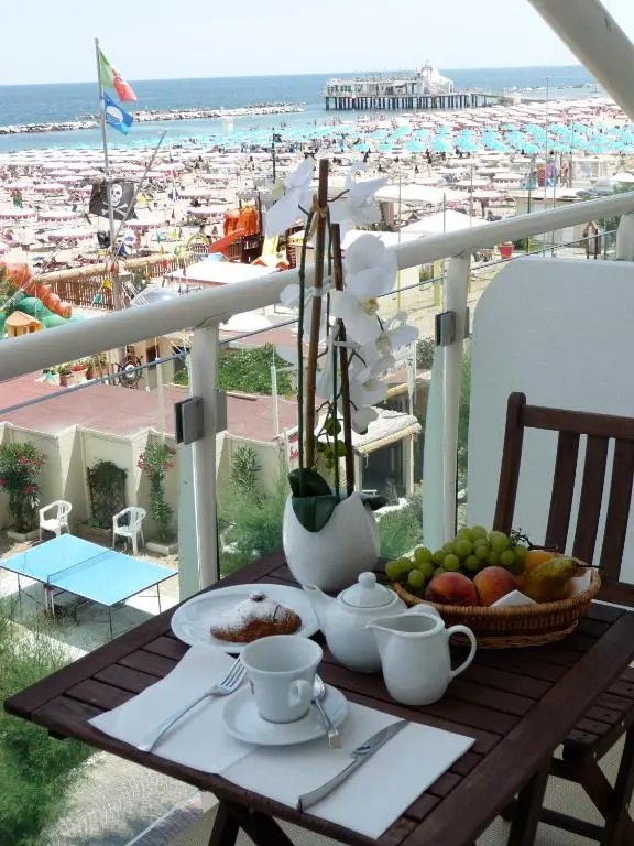 Hotel Thea