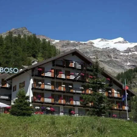 La Trinitè Monboso Hotel