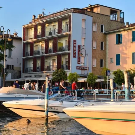 AMBRA HOTEL – The only central lakeside hotel in Iseo