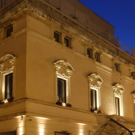 Apollo Suites