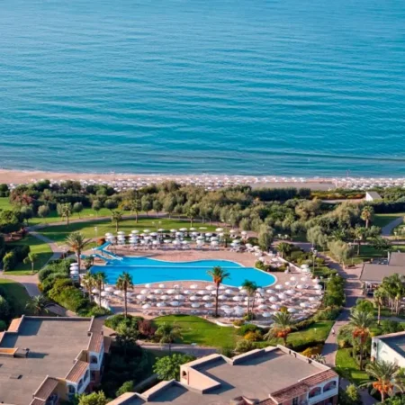 Serenusa Resort