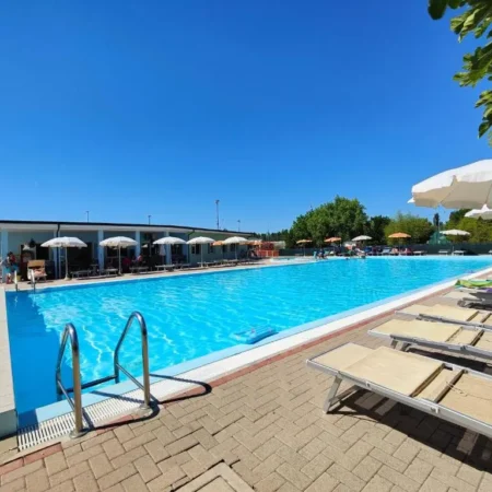 Long Beach Village Residence on the sea with private beach included