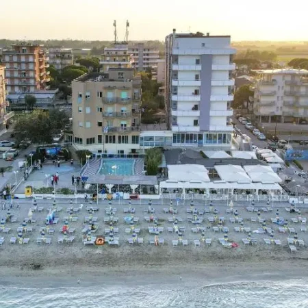 Bikini Tropicana Family Hotel