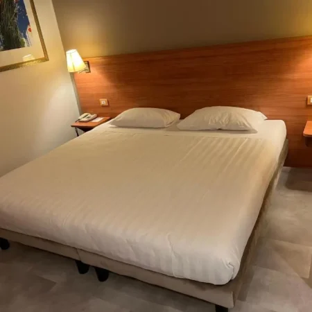 Hotel Re
