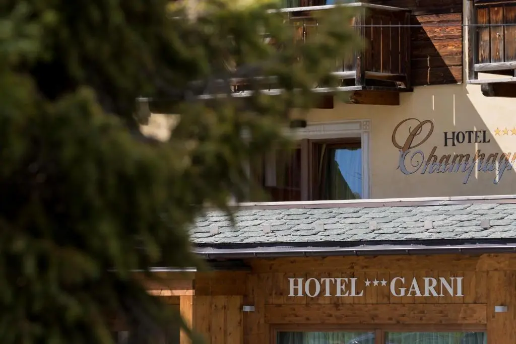 Hotel Champagne