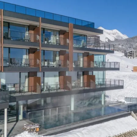 Hotel Purvita – Ski In Ski Out – Infinity Pool