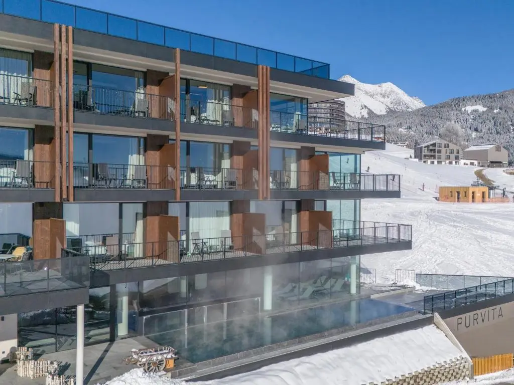 Hotel Purvita – Ski In Ski Out – Infinity Pool