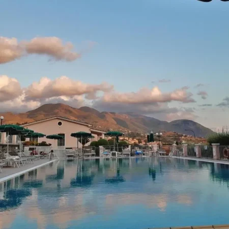 Hotel Ristorante Borgo La Tana