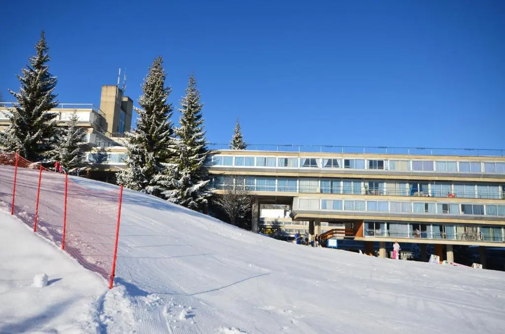 TH 1400 Hotel