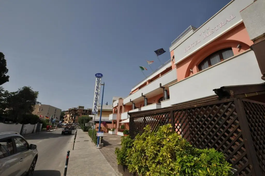 Hotel Mistral