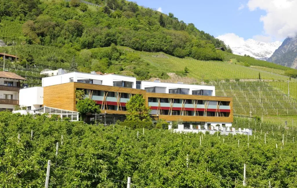 Bio & Wellnesshotel Pazeider – Healing Garden above Meran