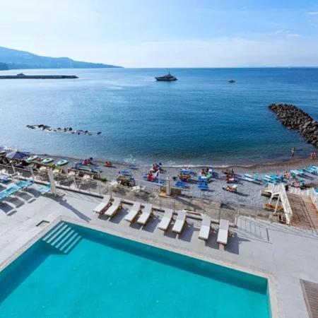 Alimuri Bay Resort
