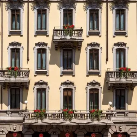 Lancaster Hotel