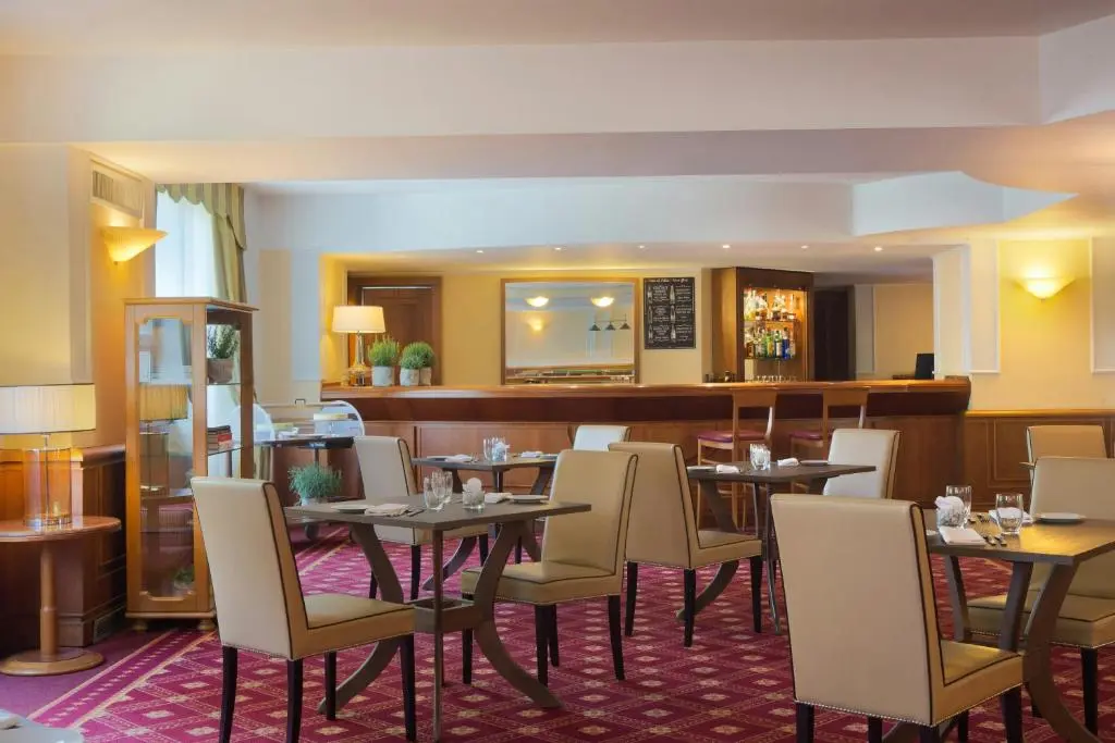 Starhotels Business Palace