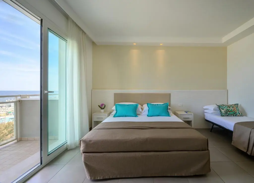 Hotel Augustus- Davanti a noi c’è solo il mare