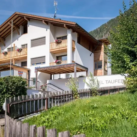 Hotel Taufers