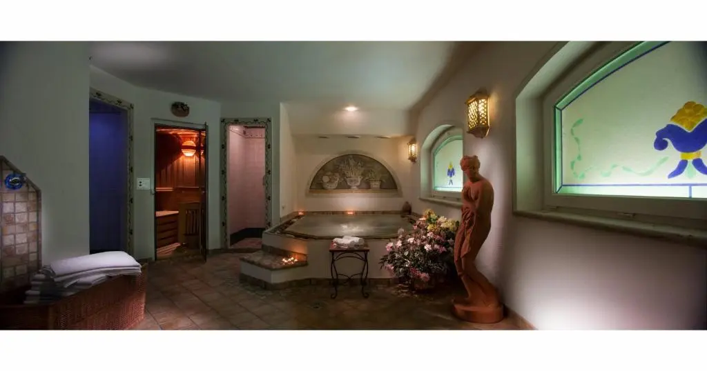 Hotel Miralago Wellness – Adults Only