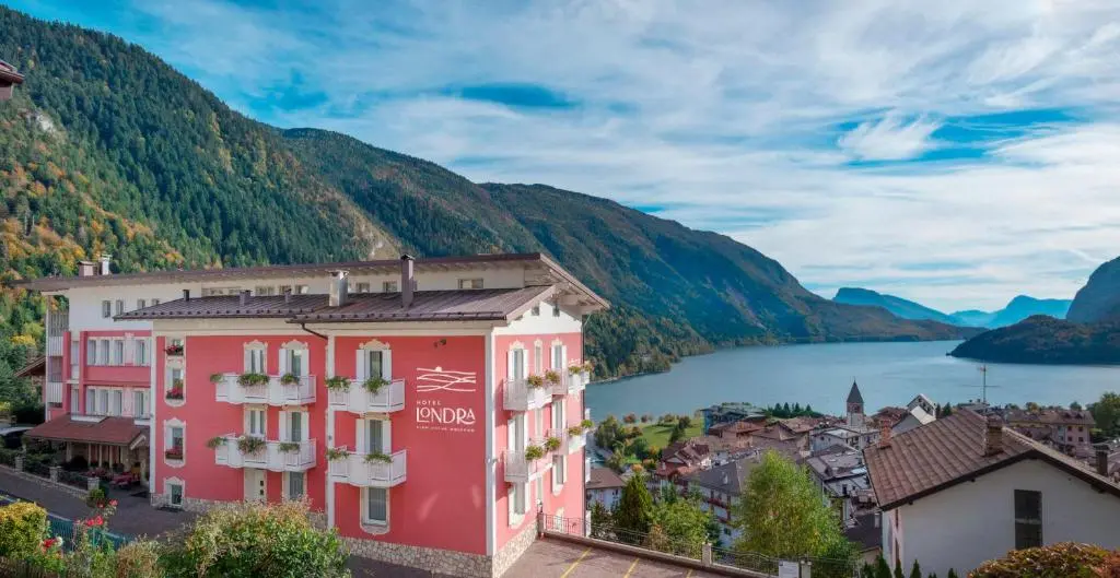 Hotel Londra Slow Living Molveno