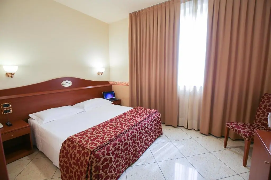 Felix Hotel & Residence
