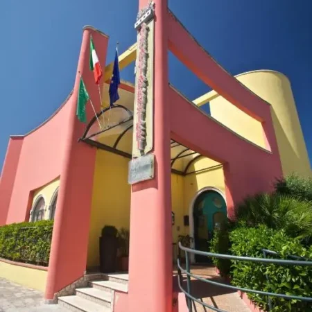 Lo Scacciapensieri Hotel & Restaurant