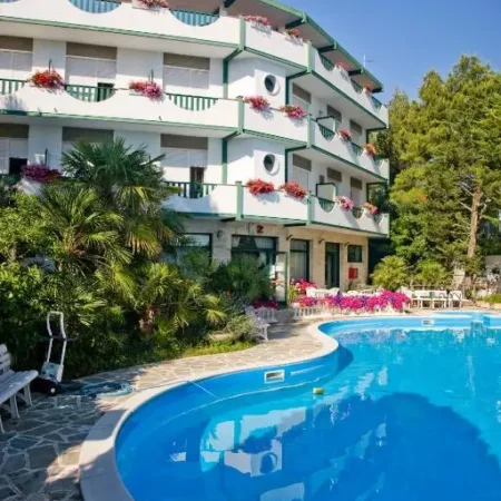 Hotel K2