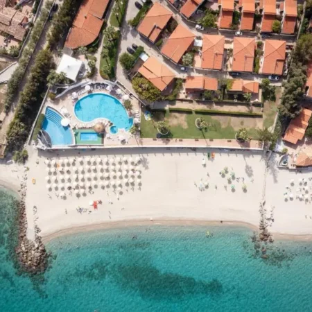 Cala Petrosa Resort
