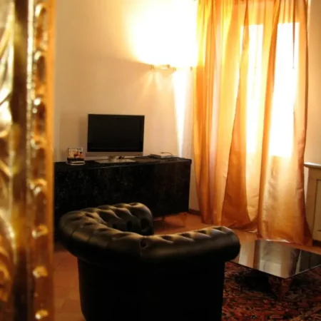 Parizzi Suites & Restaurant