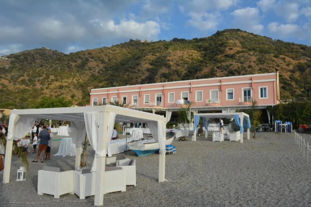 Hotel Ristorante La Scogliera – NUOVA GESTIONE