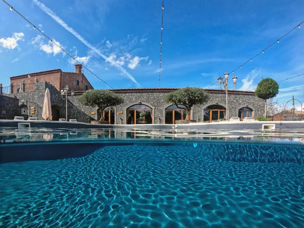 Etna Quota Mille Boutique Hotel, Typical Sicilian Food & Wine