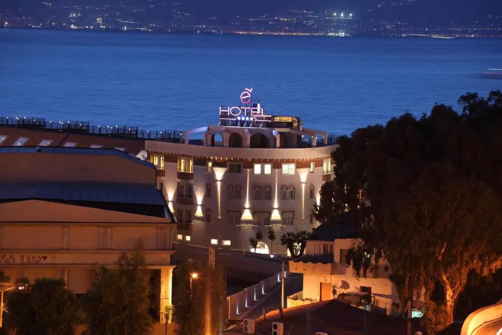 E’ Hotel
