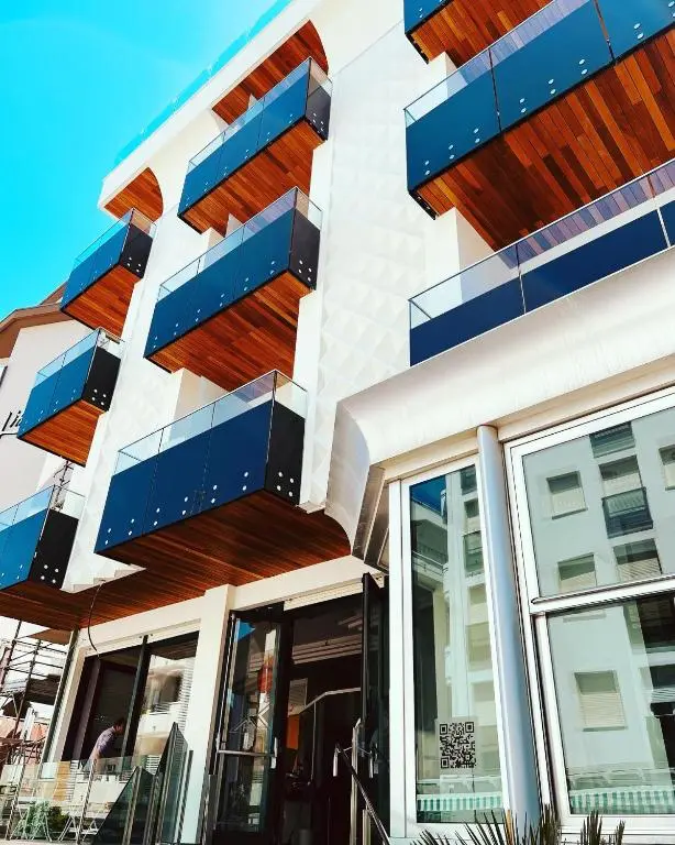 Hotel Montecarlo – Vista Mare con Area Fitness